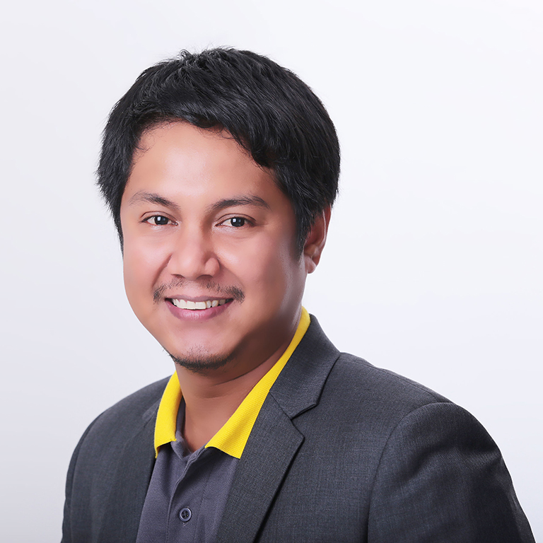 นายจักรพงษ์ 