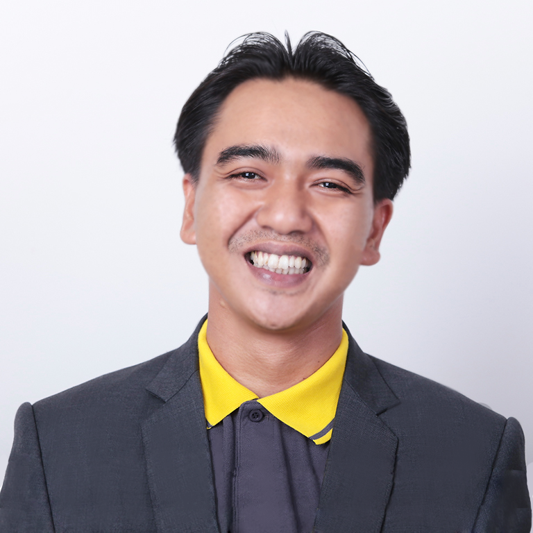 นายสมบัติ 